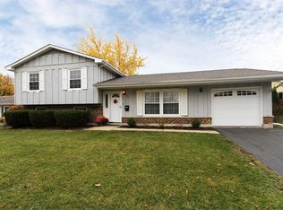 505 Andrew Ln, Lake Zurich, IL