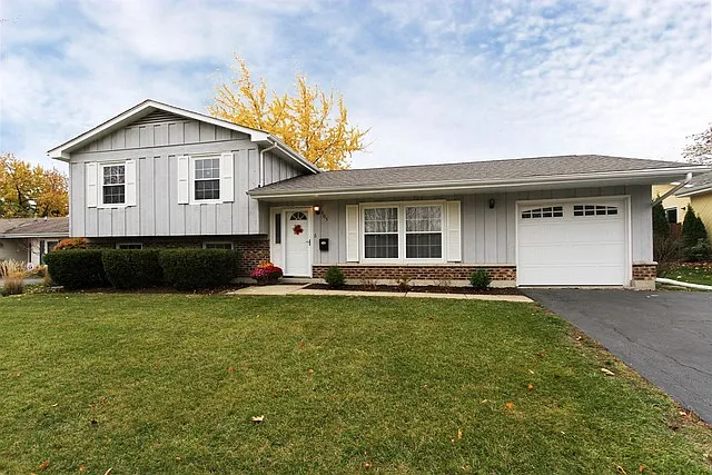 505 Andrew Ln photo 1
