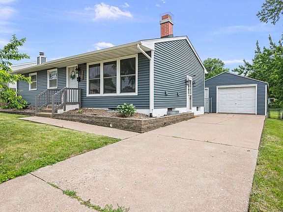 3rd image of 3021 W Rusholme St