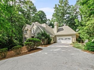 2010 Henderson Heights Trl, Milton, GA 30004