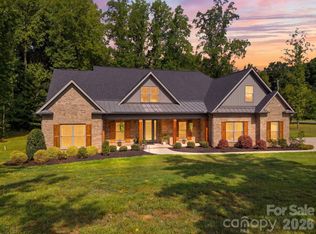 200 Barra Dr, Waxhaw, NC 28173
