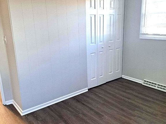 4th image of 2101 W Pacific Ave