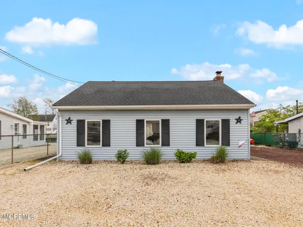 43 Florence Ln, Stafford, NJ 08050