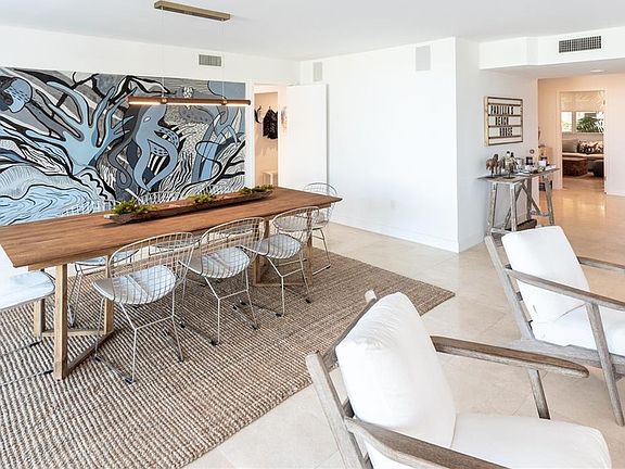 3rd image of 600 Grapetree Dr APT 4CN