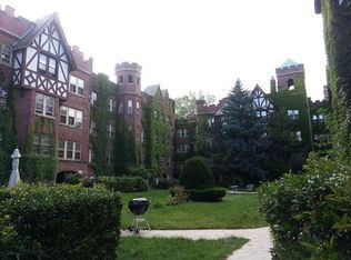 2224 Sherman Ave, Evanston, IL 60201
