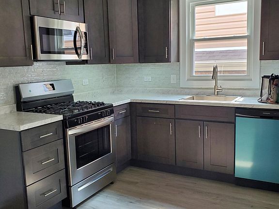2nd image of 5161 N McVicker Ave #2