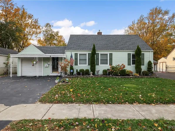 1074 85th St, Niagara Falls, NY 14304