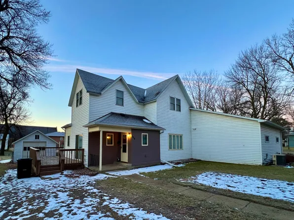 104 E Park Ave, Milbank, SD 57252