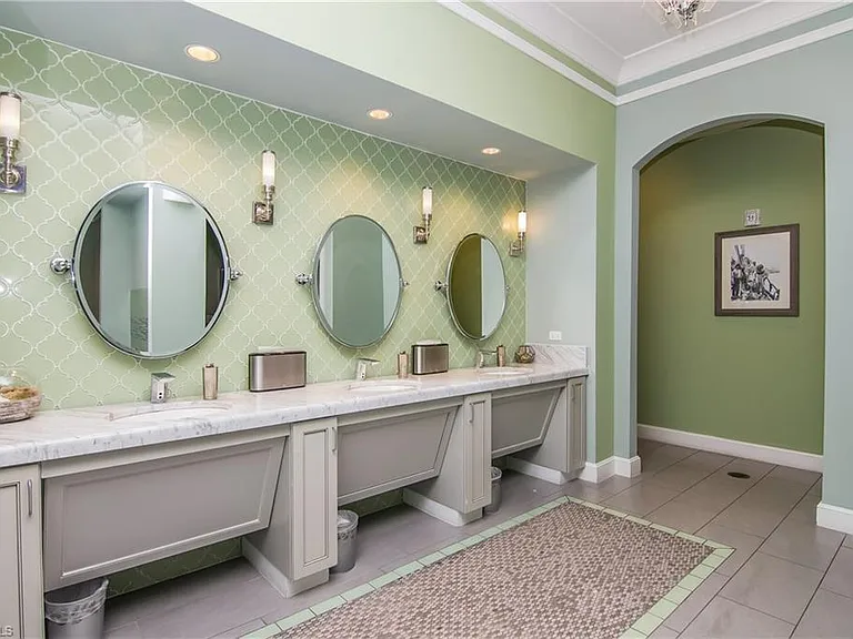 7286 Saona Ct — Photo 47