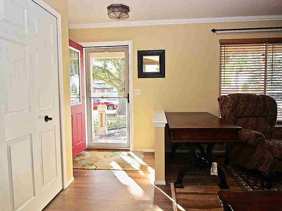 3rd image of 4485 Saint Martins Dr