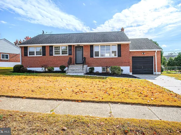 2211 Saint James Dr, Wilmington, DE 19808