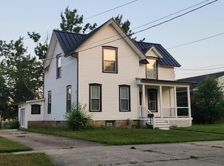 118 Forest St, Wellington, OH 44090