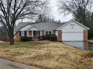21 Greymore Dr, Chesterfield, MO 63017