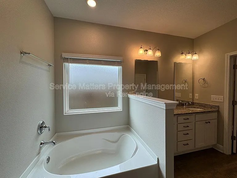 7982 Silver Maple Dr — Photo 17