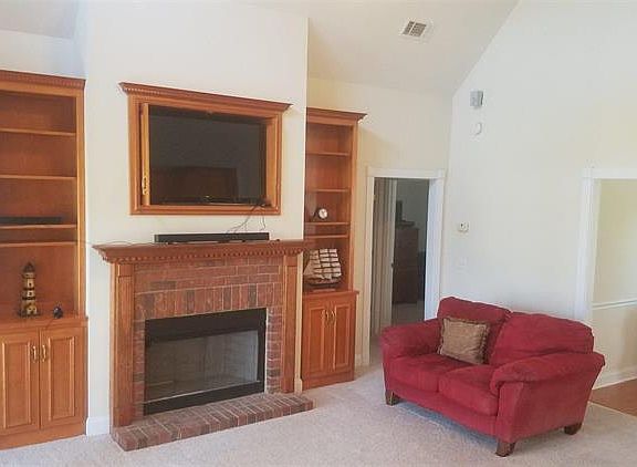 4th image of 1406 Jordan Dr
