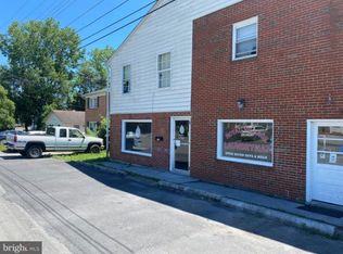 650 W 11th St APT D, Front Royal, VA 22630