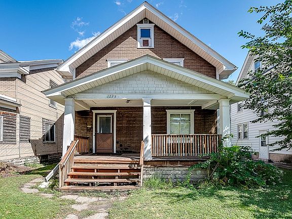 5th image of 1225 8th St SE #1AND2