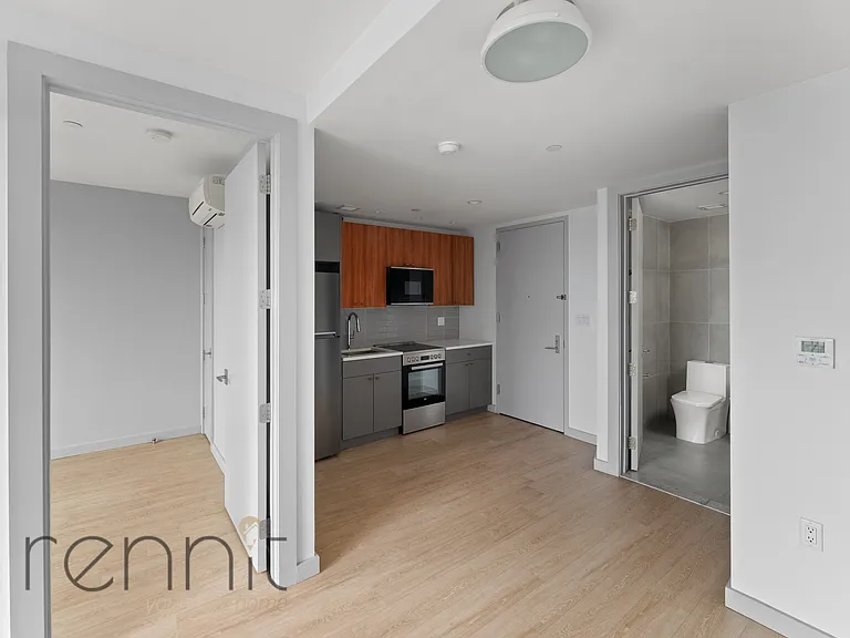 2809 Clarendon Rd #623 — Photo 11