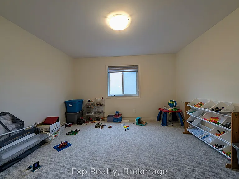 96 Athabaska Dr — Photo 14