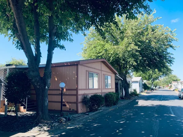 3901 Lake Rd Spc 126, West Sacramento, CA 95691