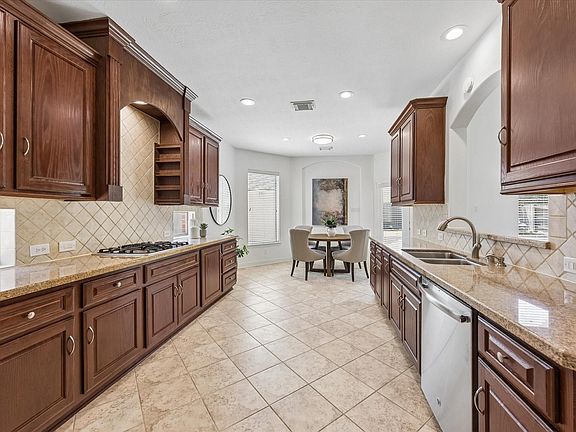 3rd image of 12119 Ensenada Canyon Ln