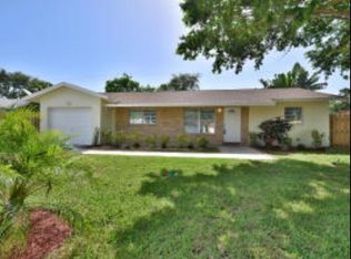 621 Bunting Dr, Delray Beach, FL 33444