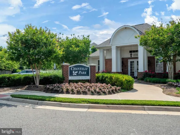 3850 Lightfoot St Unit 456, Chantilly, VA 20151