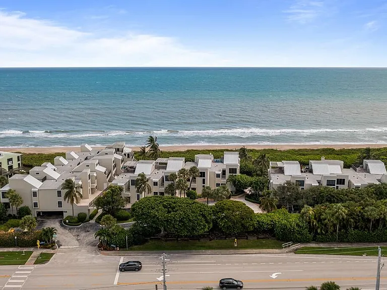 2051 NE Ocean Blvd #C13 — Photo 19