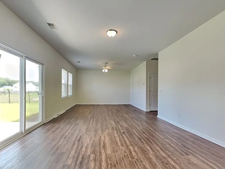 187 Orion Way — Photo 4