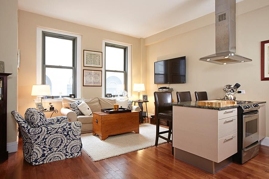 1st image of 120 Greenwich St APT 5D