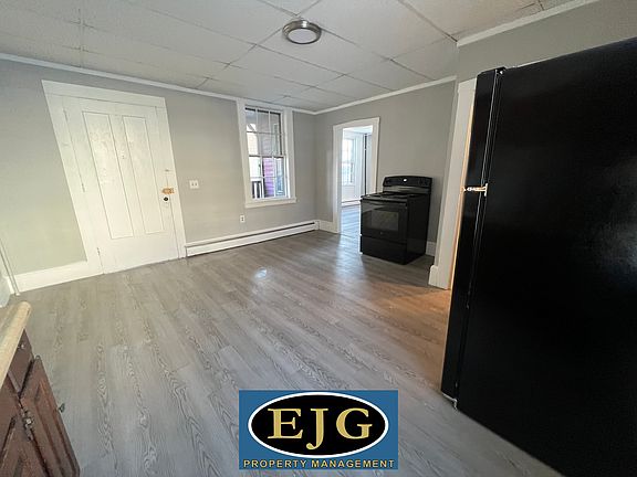 4th image of 47-49 Elm St #49-1