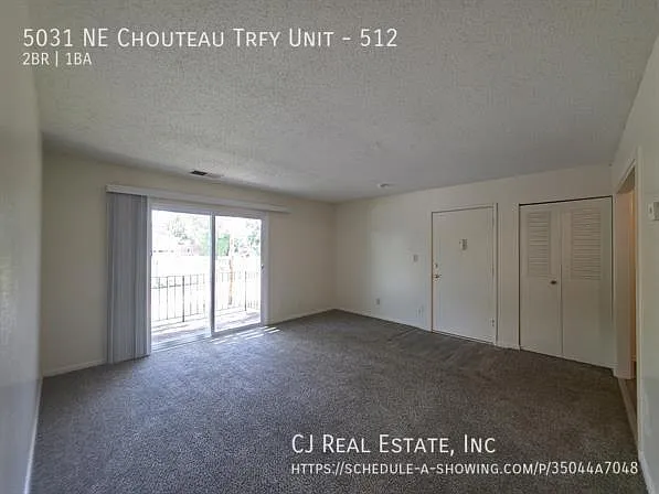 5031 NE Chouteau Trfy #512 — Photo 4