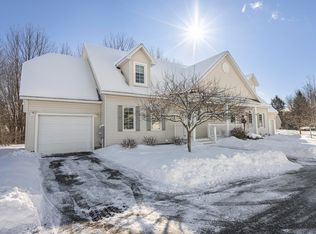 17 Hannah Dr #8, Topsham, ME 04086