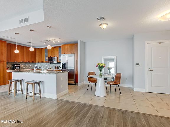 2nd image of 1431 Riverplace Blvd APT 3006