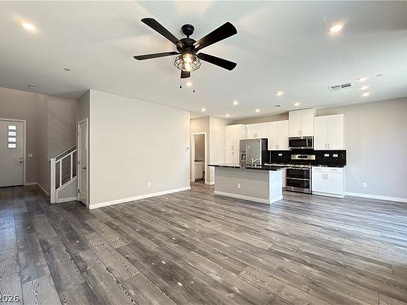 5th image of 6138 May River St