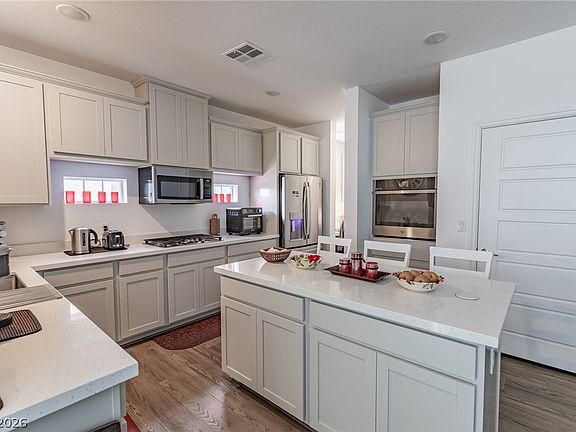 5th image of 2555 Hampton Rd Unit 8206