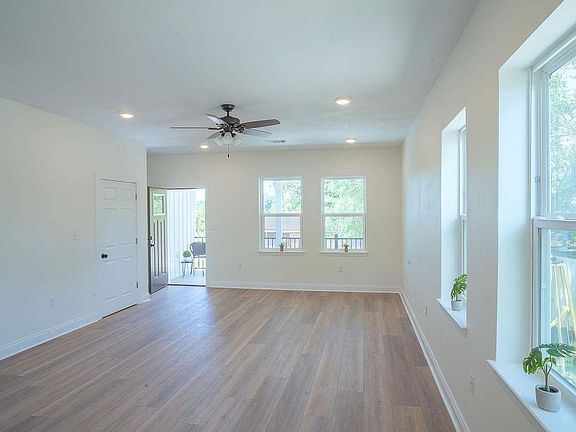 4th image of 602 Westview Dr