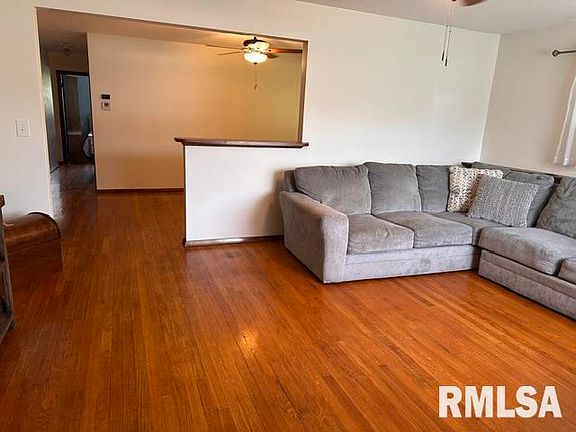 4th image of 1483 W Walnut St