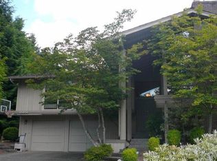 15856 SE 47th St, Bellevue, WA 98006