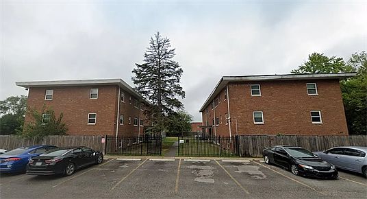 5th image of 2904 S Pennsylvania St #A08