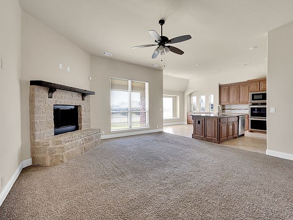 5th image of 4014 Grove Valley Rd