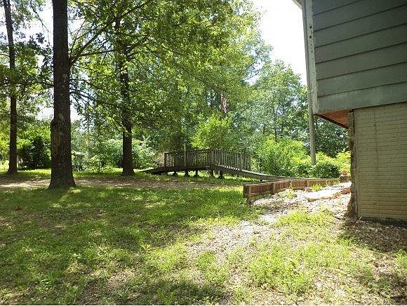 2nd image of 147 Dogwood Hts