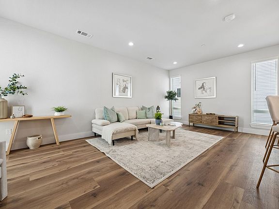 5th image of 5633 Live Oak St #103