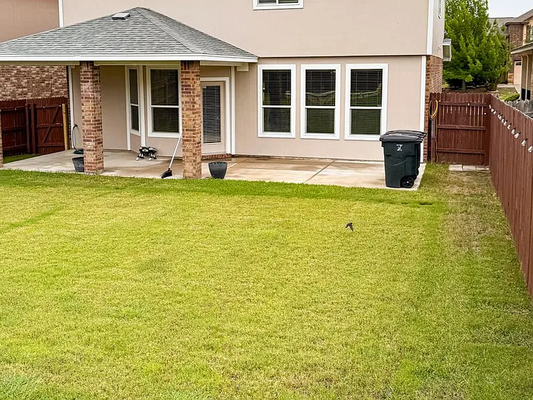 9503 Adeel Dr — Photo 8