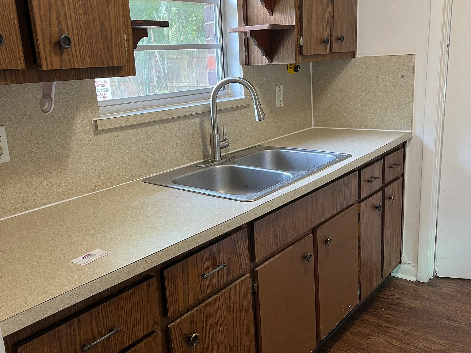 3 bed, 1.5 bath, 1025 sqft, $1,500 — Photo 4