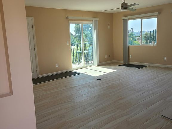 3rd image of 6967 Princess View Dr
