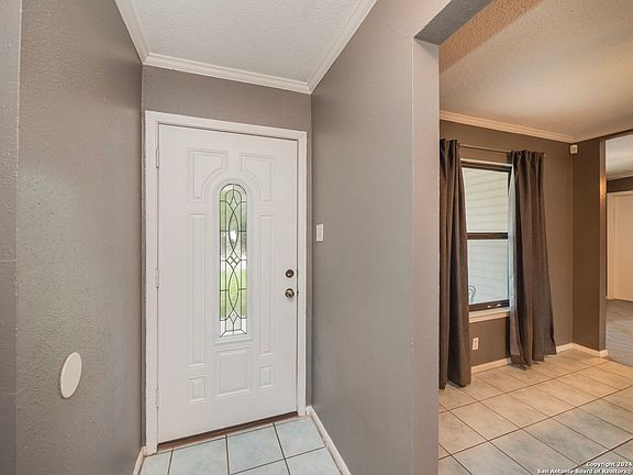 4th image of 516 Willow Drive