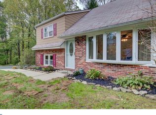 1302 Sherwood Dr, West Chester, PA 19380