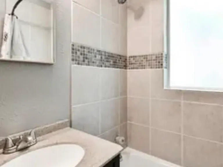 7509 Terry Dr — Photo 5