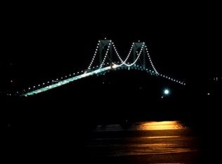 81 Beach Ave, Jamestown, RI 02835